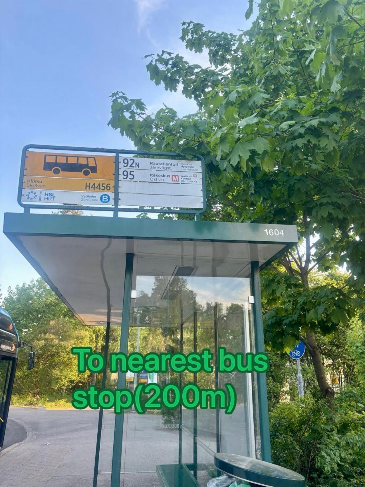 Modern Studio, Private Free Parking ,near Metro Appartement